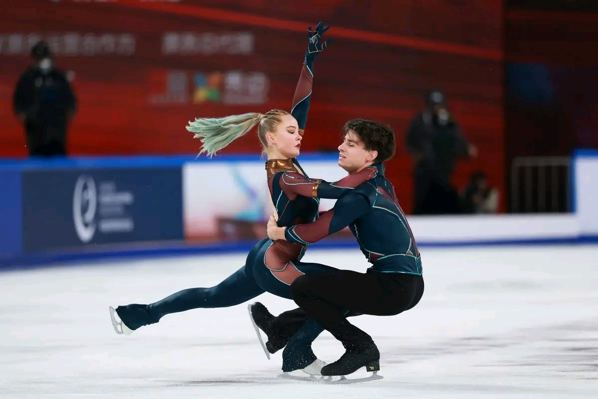 https://i7.imageban.ru/out/2025/10/26/23117e0c4b6ae1c8f4207397cf8ecb3a.jpg