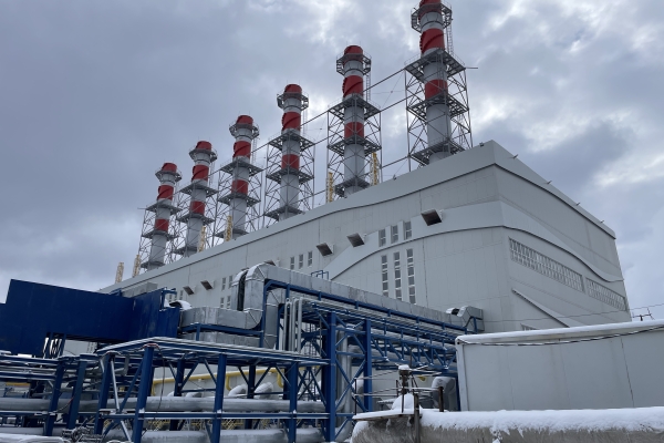 Монтаж металлоконструкций главного корпуса ТЭЦ‑4 в Хабаровске близится к завершению