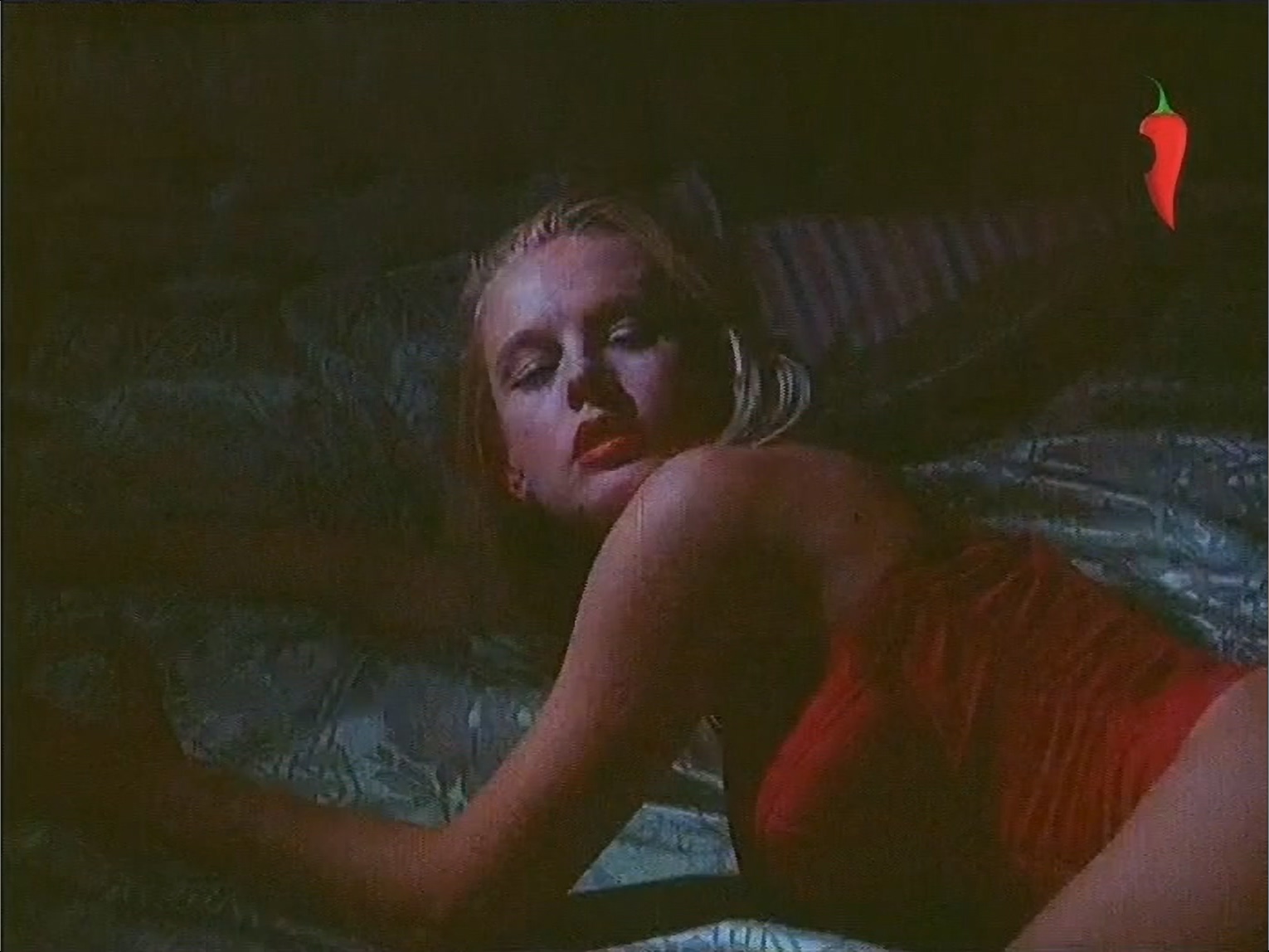 Елена Кондулайнен, Марина Опенкина, неизвестные Триста лет спустя (1994).mp4_20251118_150442.408.jpg