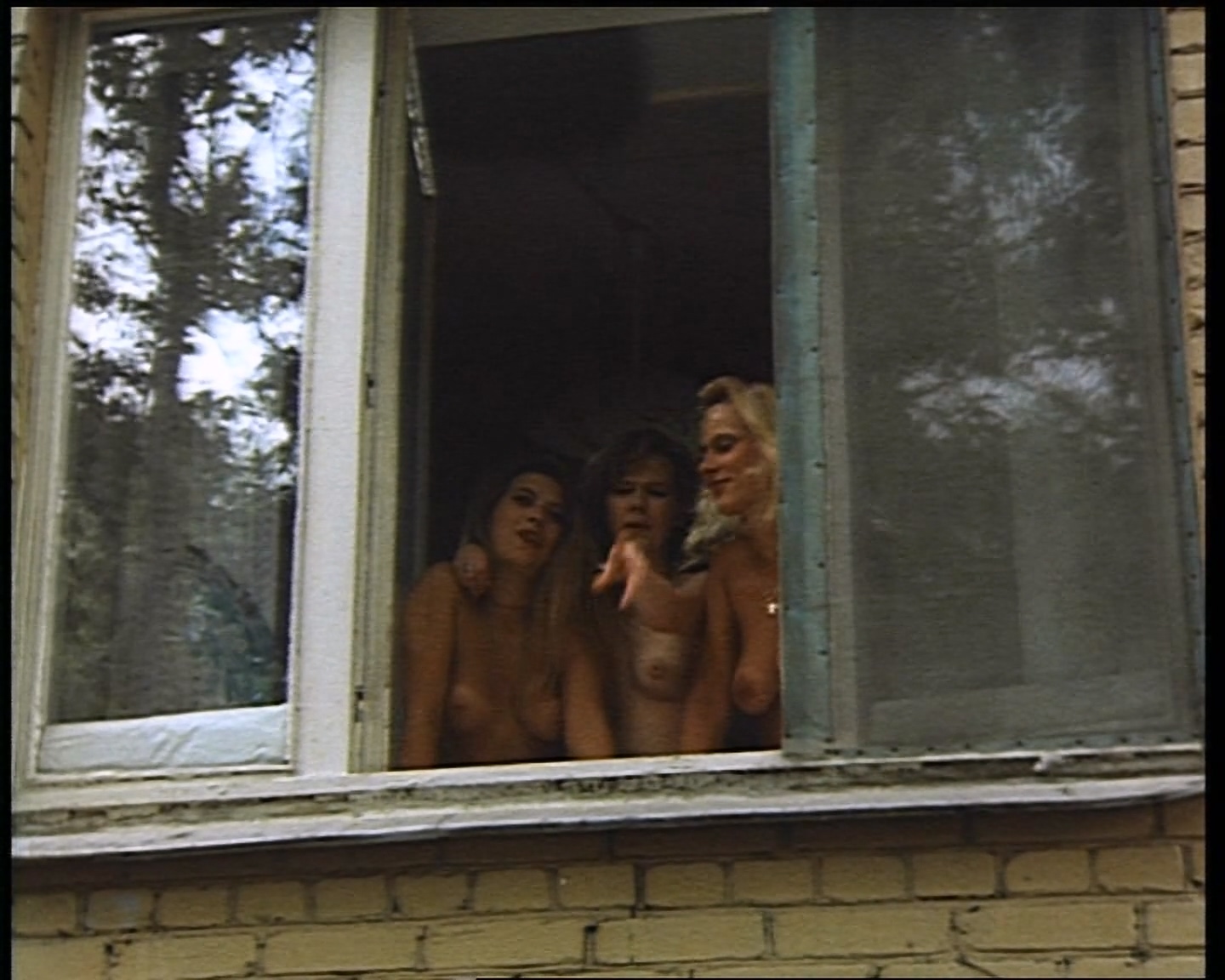 неизвестные Устрицы из Лозанны (1992).mp4_20251119_091821.706.jpg