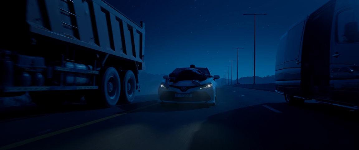 Мажор в Дубае (2025) WEB-DLRip-AVC_ivanes.mkv_snapshot_01.41.18.875.png