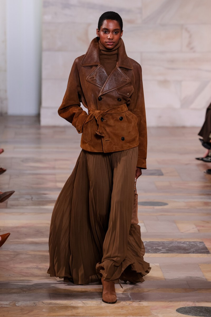 Ralph-Lauren-s25-rtw-runway-MO-009.jpg