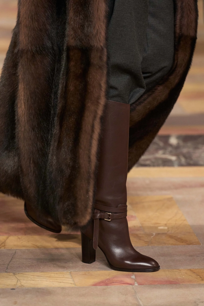 00021-ralph-lauren-fall-2025-ready-to-wear-details-credit-brand.webp