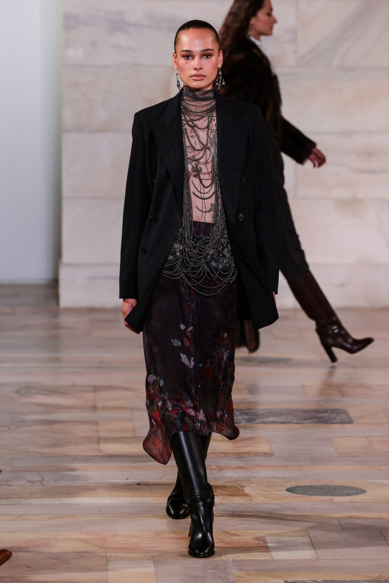 Ralph-Lauren-s25-rtw-runway-MO-023.jpg