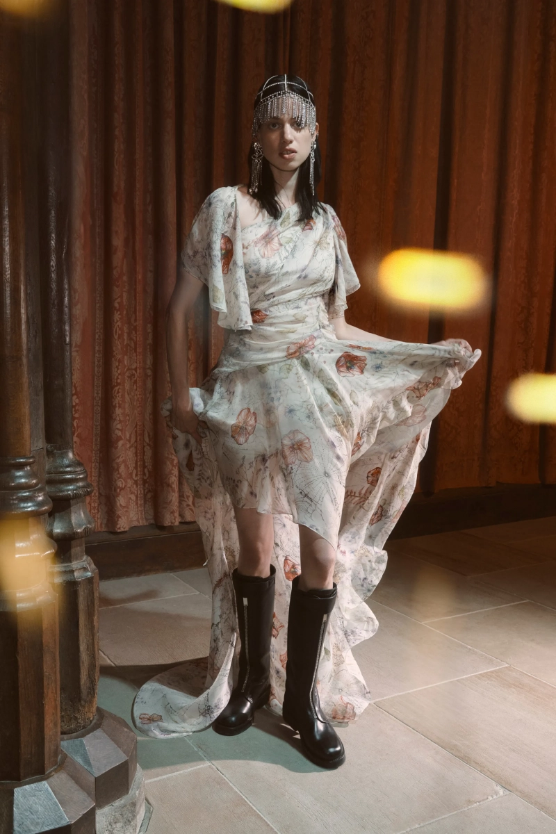 00005-mcqueen-resort-2026-credit-brand.webp