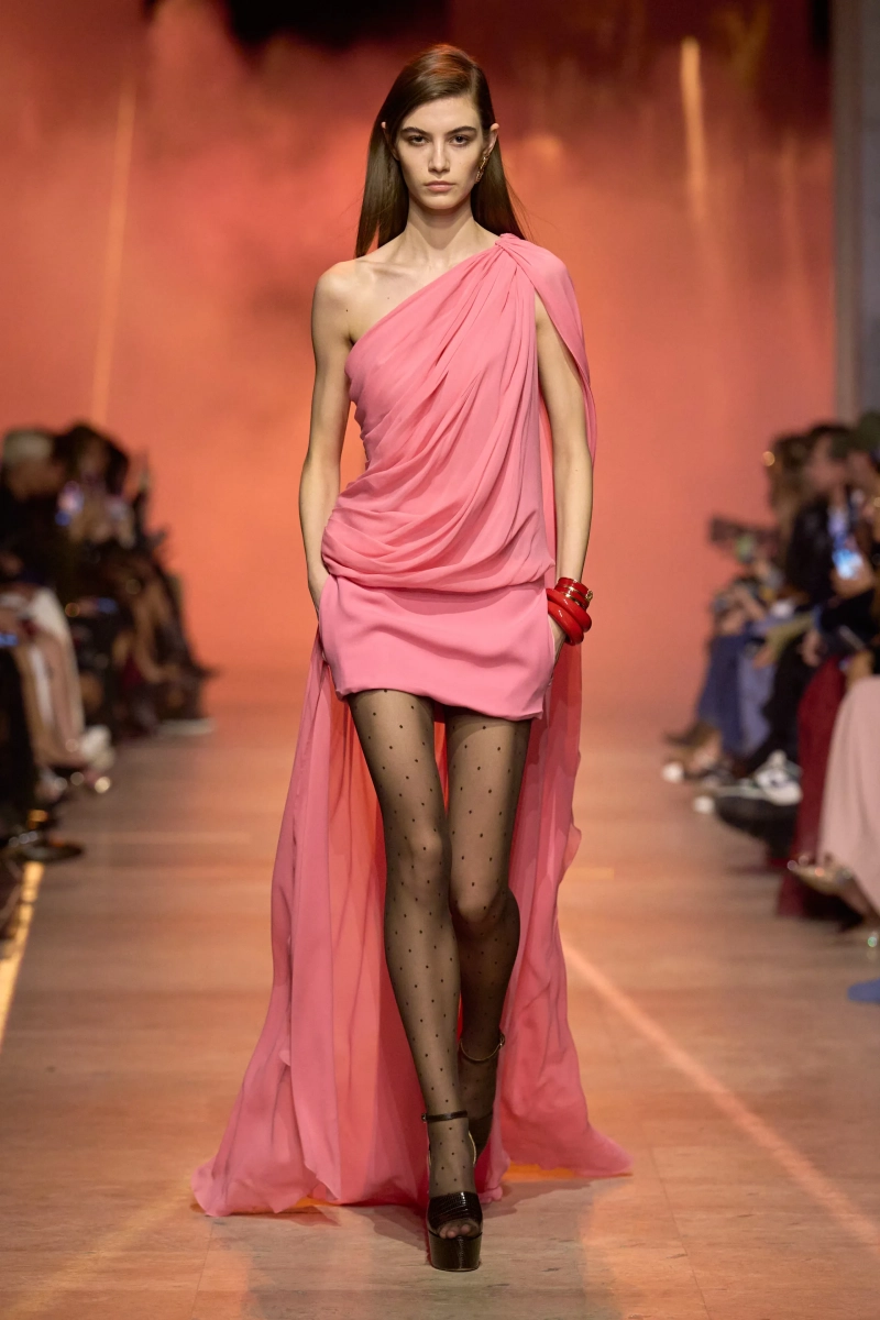 00032-elie-saab-spring-2026-ready-to-wear-credit-gorunway.webp