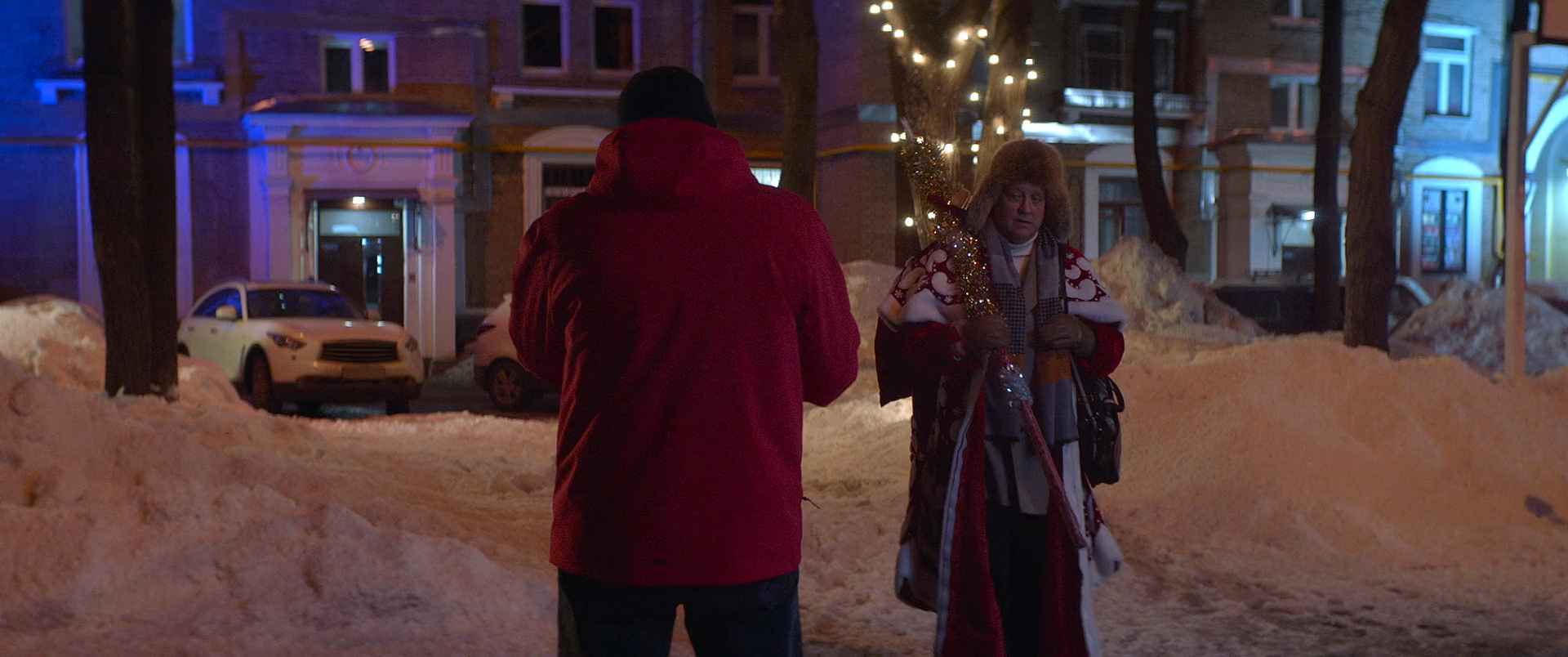 Дед Мороз для мамы 2024 WEB-DL 1080p.mkv_snapshot_01.02.00.png