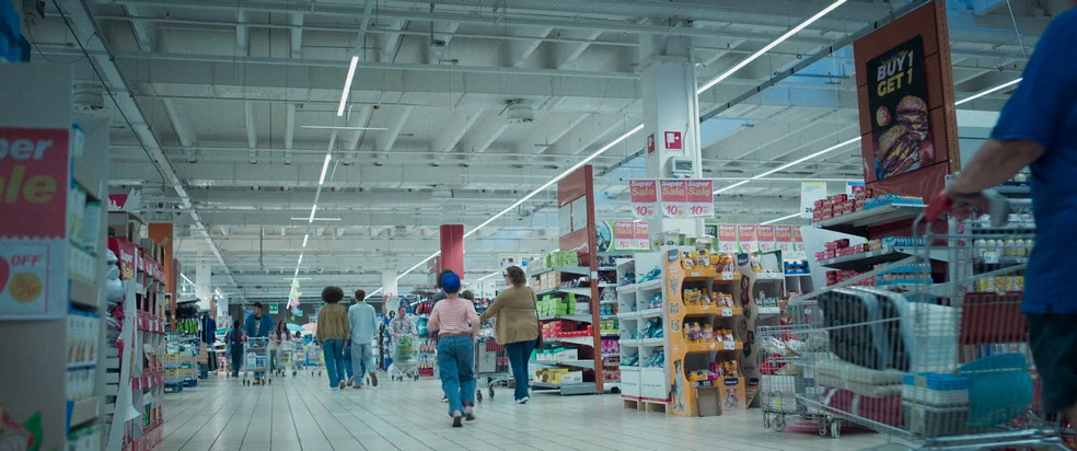 Похищенная (2025) HDRip-AVC_ivanes.mkv_snapshot_00.06.28.680.png