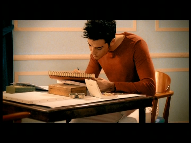 dvd_snapshot_00.05.200.png
