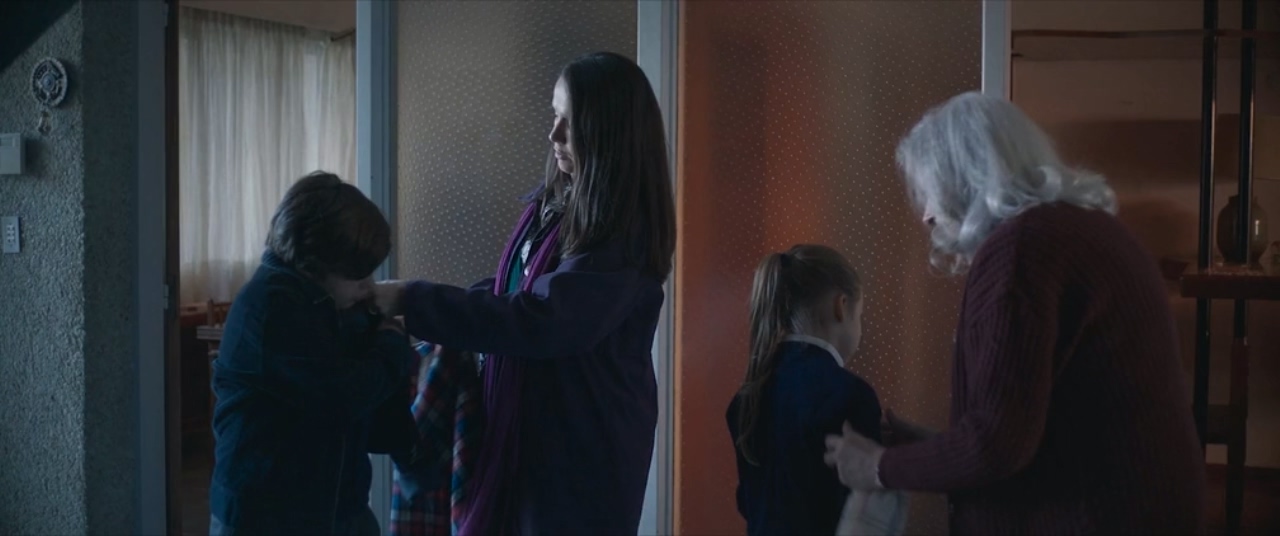 Женщина в цепях (2025) WEB-DLRip-AVC_ivanes.mkv_20260117_002310.142.jpg