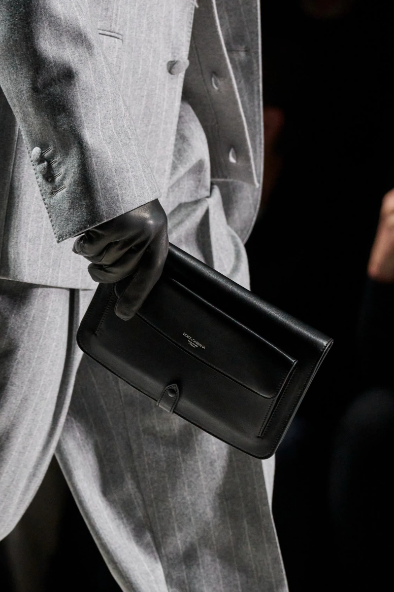 00061-dolce-and-gabbana-fall-2026-menswear-details-credit-gorunway.webp