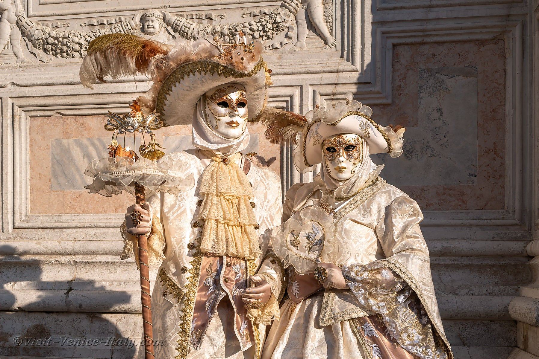 carnival-venice-2024-costume-masks-160.jpg