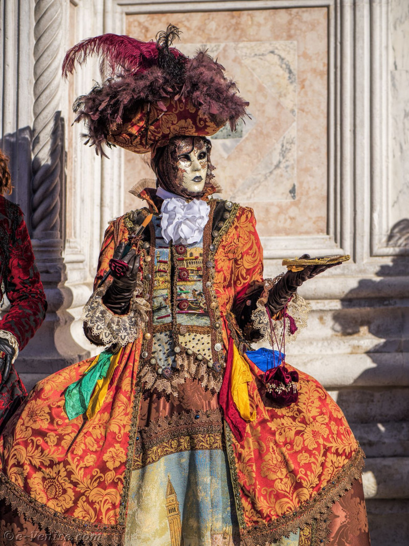 venice-carnival-mask-costume-0653.jpg