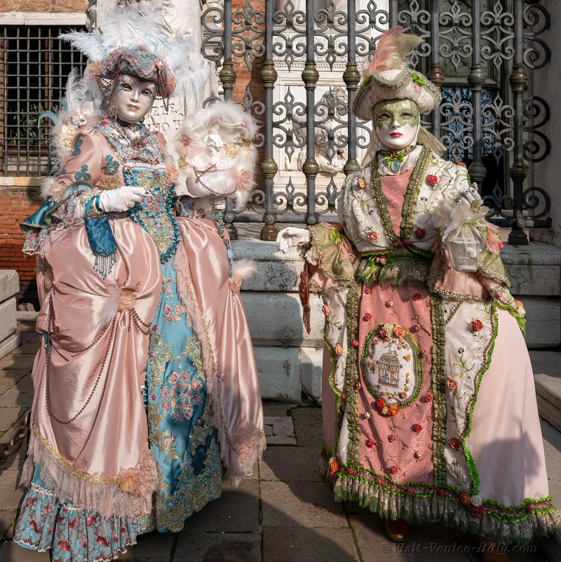 carnival-venice-2024-costume-masks-684.jpg