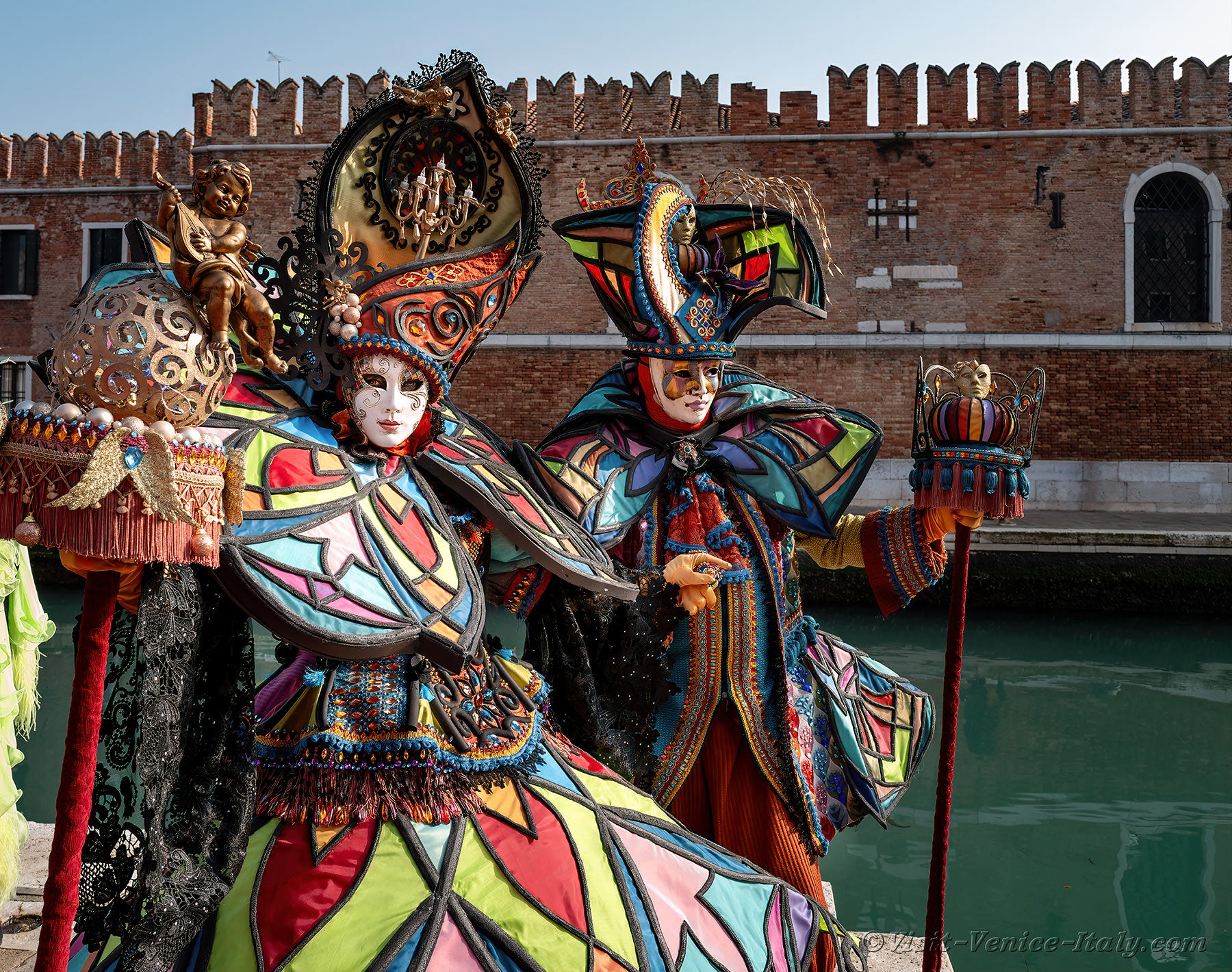 carnival-venice-2024-costume-masks-757.jpg