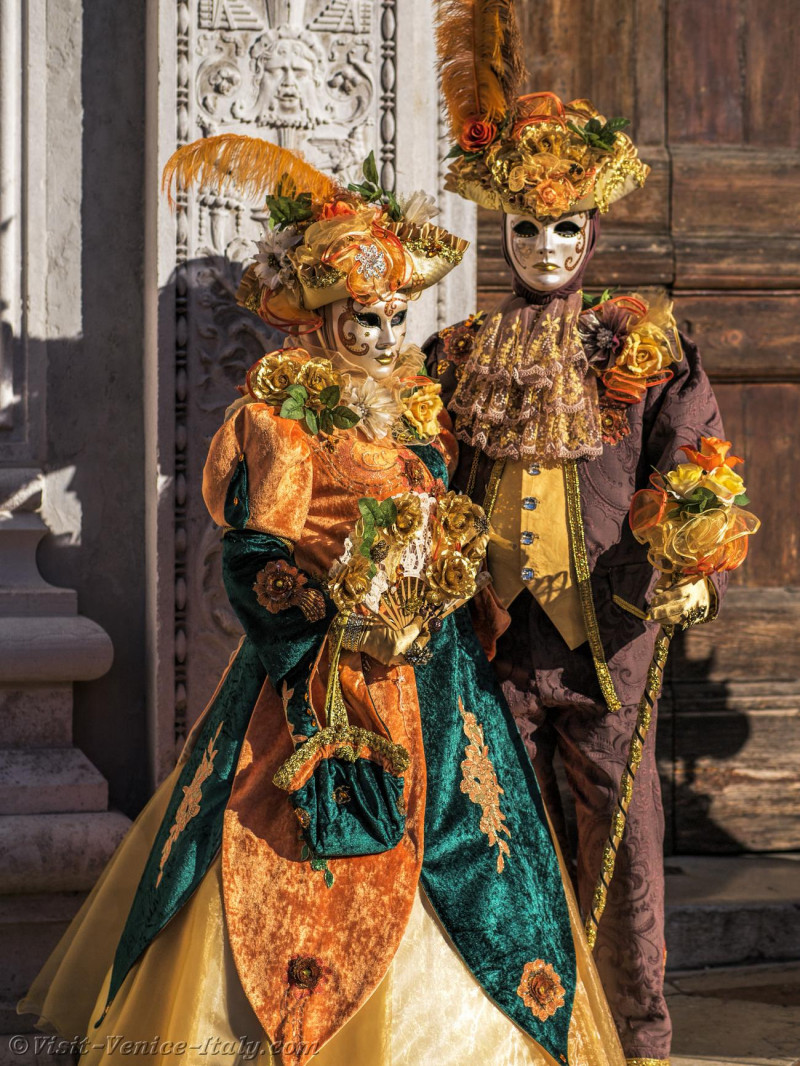 venice-carnival-mask-costume-0562.jpg