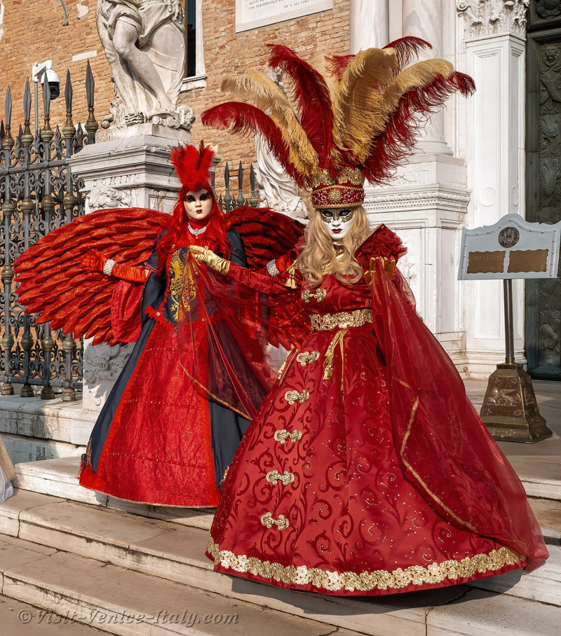 carnival-venice-2024-costume-masks-288.jpg
