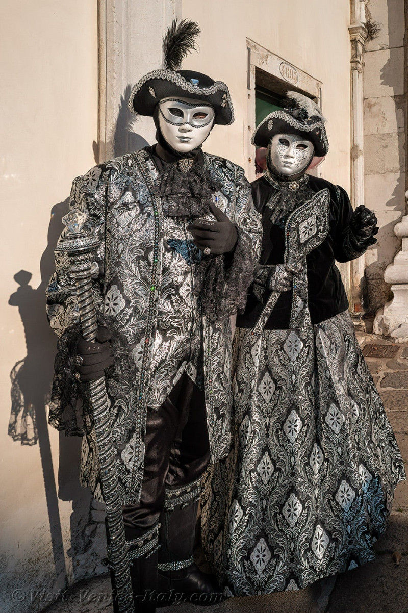 carnival-venice-2024-costume-masks-108.jpg