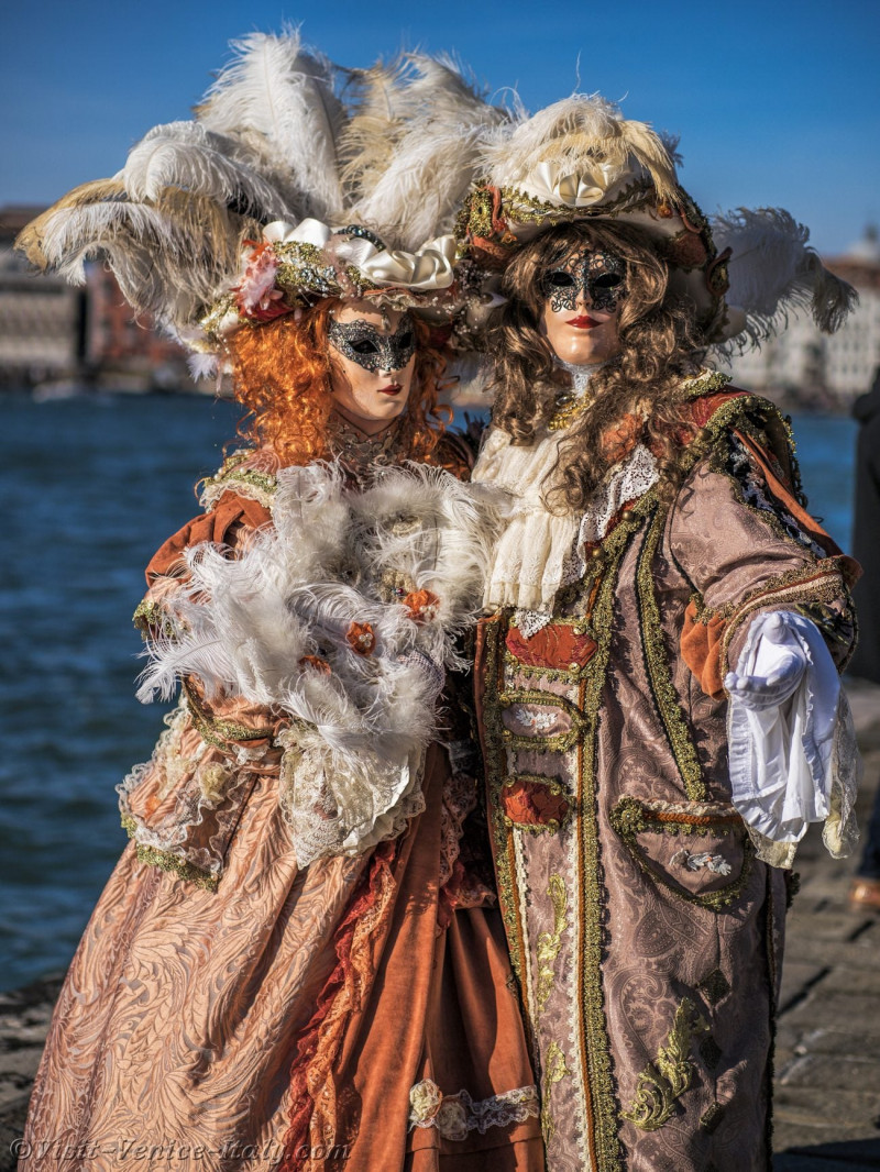 venice-carnival-mask-costume-0657.jpg