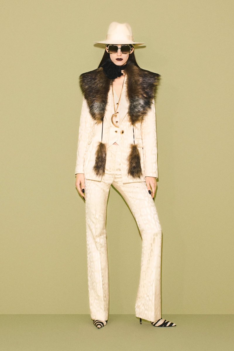 00026-roberto-cavalli-pre-fall-2026-credit-brand.webp