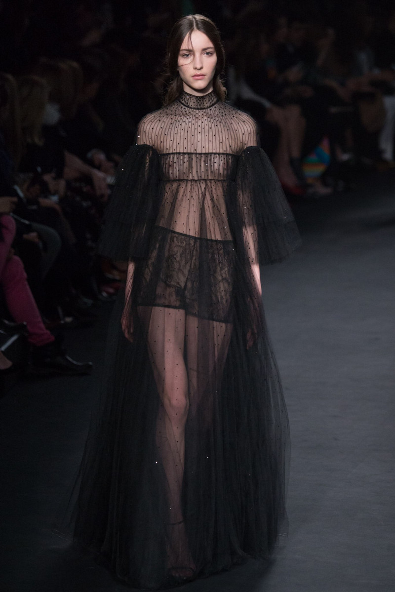 077-valentino.jpg