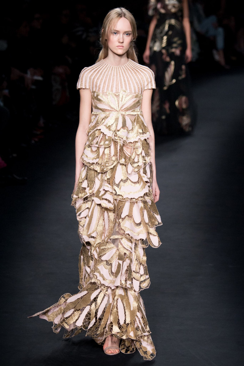 072-valentino.jpg