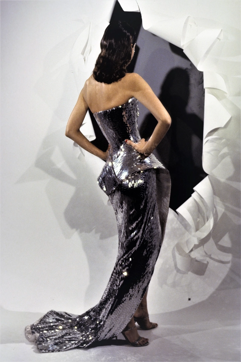 027-christian-dior-spring-1999-couture-details-CN10002423.webp