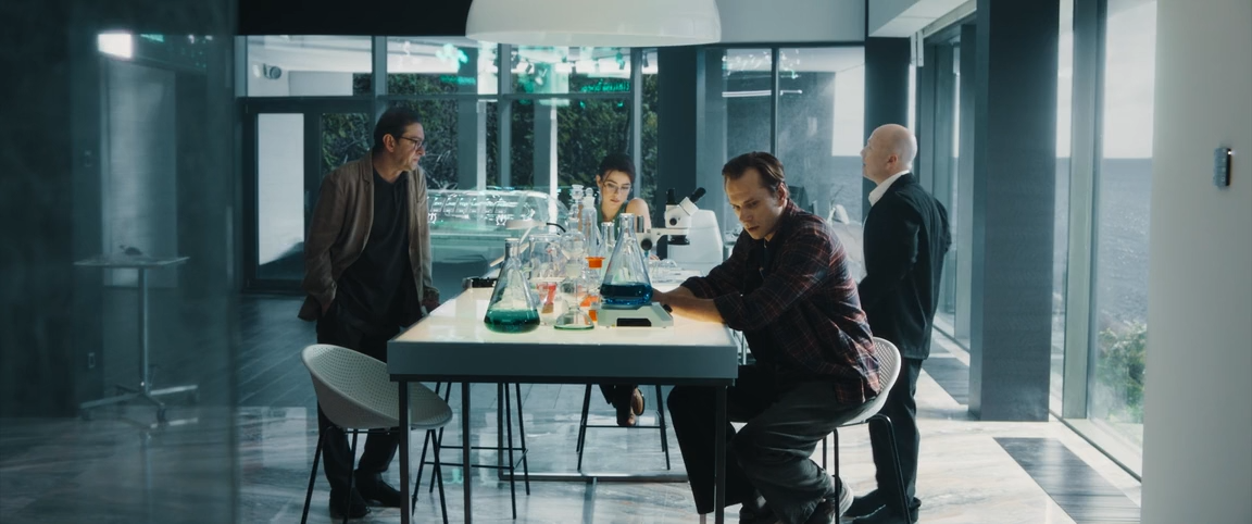 Авиатор (2025) WEB-DLRip-AVC_ivanes.mkv_snapshot_01.34.00.500.png