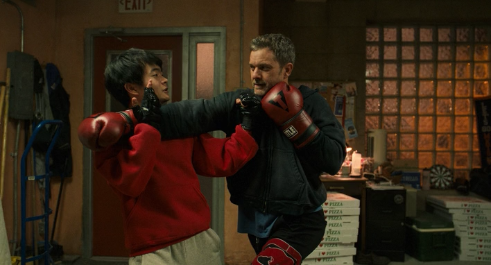 Karate.Kid.Legends.2025.HDRip-AVC.ExKinoRay.mkv_snapshot_00.32.45.338.png