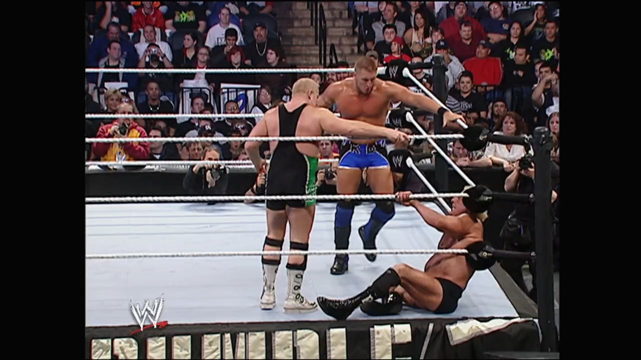 2007.01.28 WWE Royal Rumble match 2007.mp4_snapshot_00.08.00_[2026.02.06_10.37.18].jpg