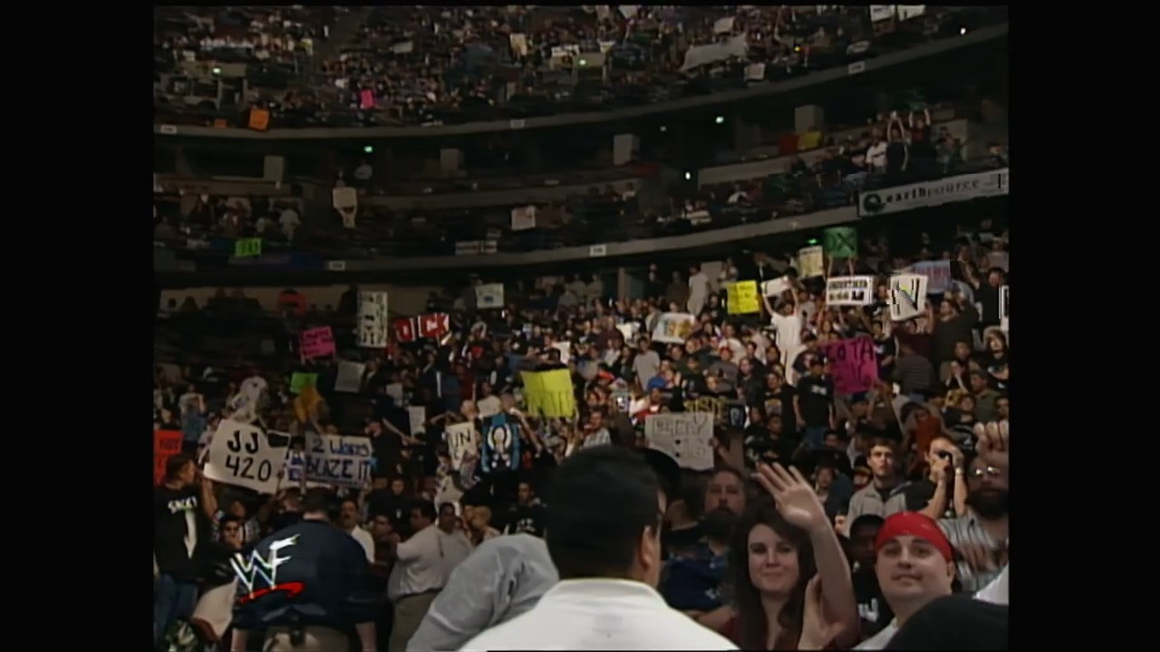 1999.01.24 WWF Royal Rumble match 1999.mp4_snapshot_00.05.10_[2026.02.05_23.19.42].jpg