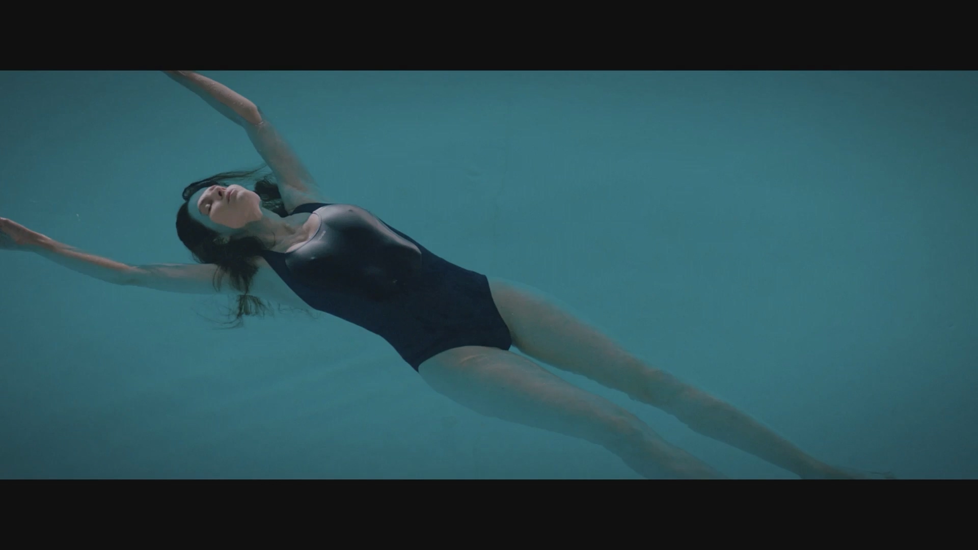 Юлия Снигирь Мой сын (2025) HD 1080.mp4_20260216_085439.928.jpg