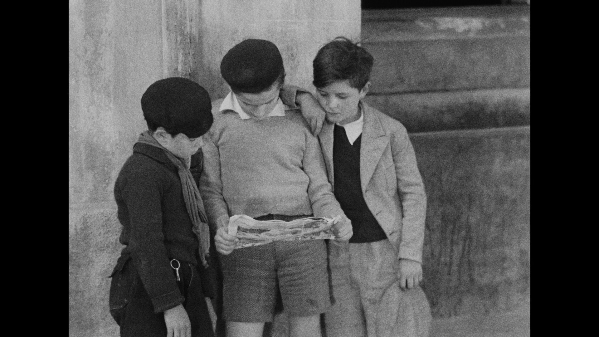 Merlusse.1935.BDRemux.1080p.mkv_snapshot_00.03.29.400.png