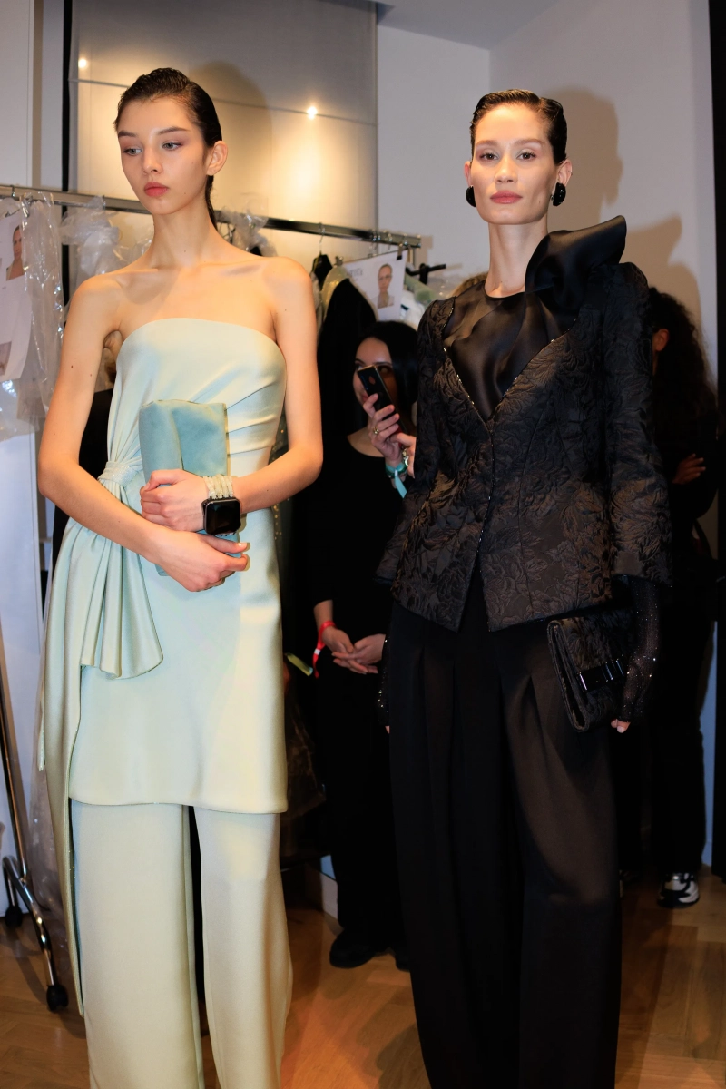GiorgioArmaniPrive_ParisCouturess26_backstage_acielle_10.webp