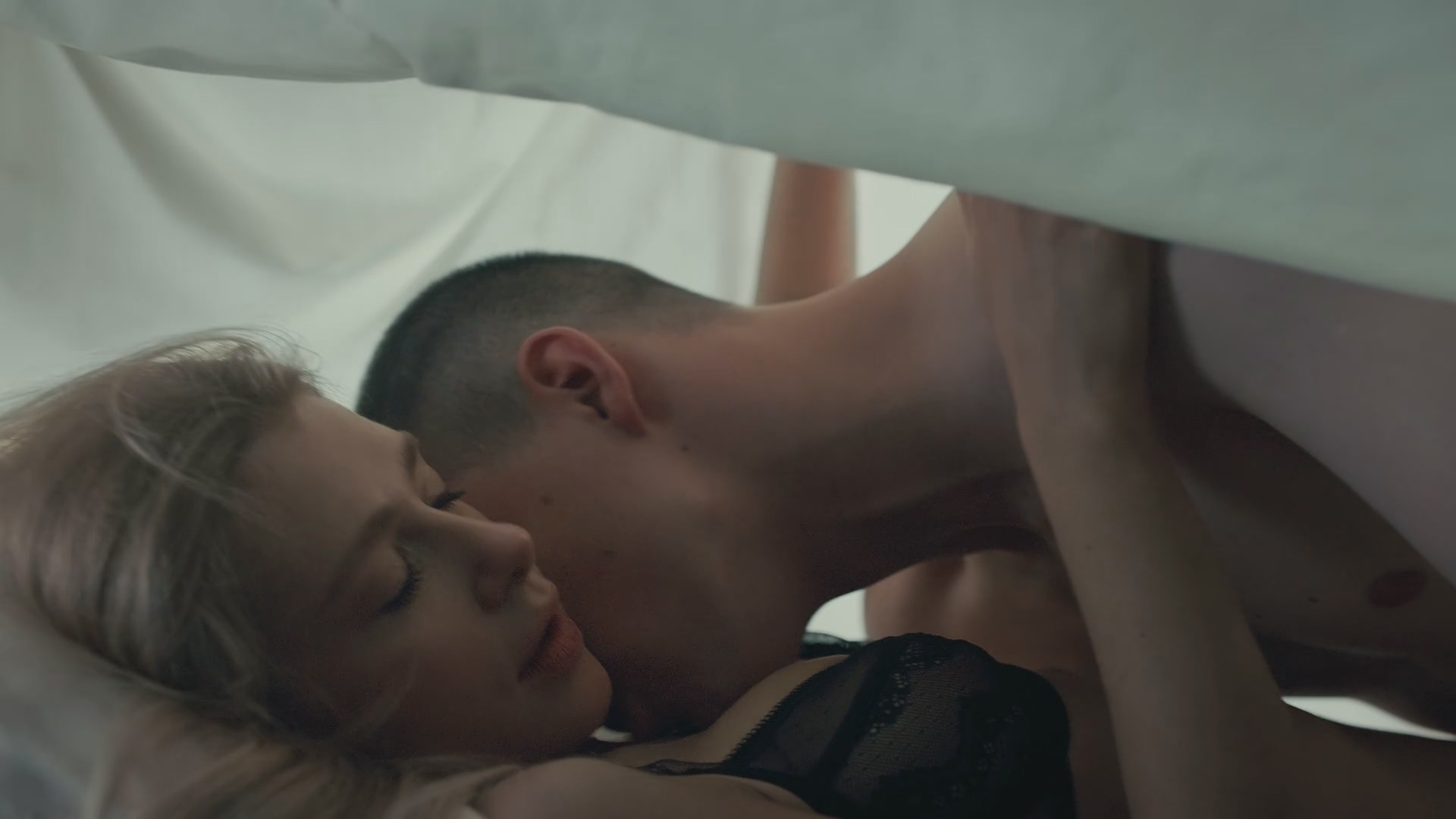 Анастасия Уколова Секс до и после II 12 серия (2025) HD 1080.mp4_20260227_084152.943.jpg