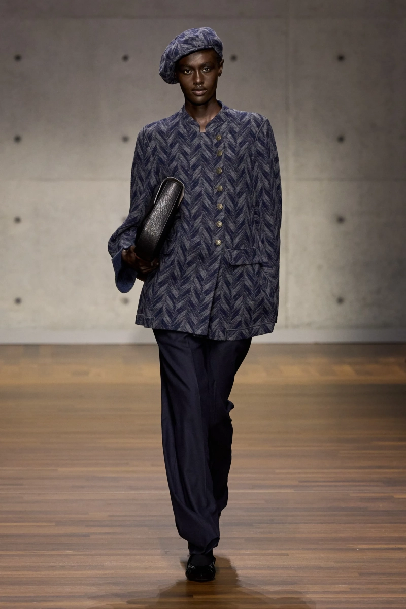 00074-emporio-armani-fall-2026-ready-to-wear-credit-gorunway.webp