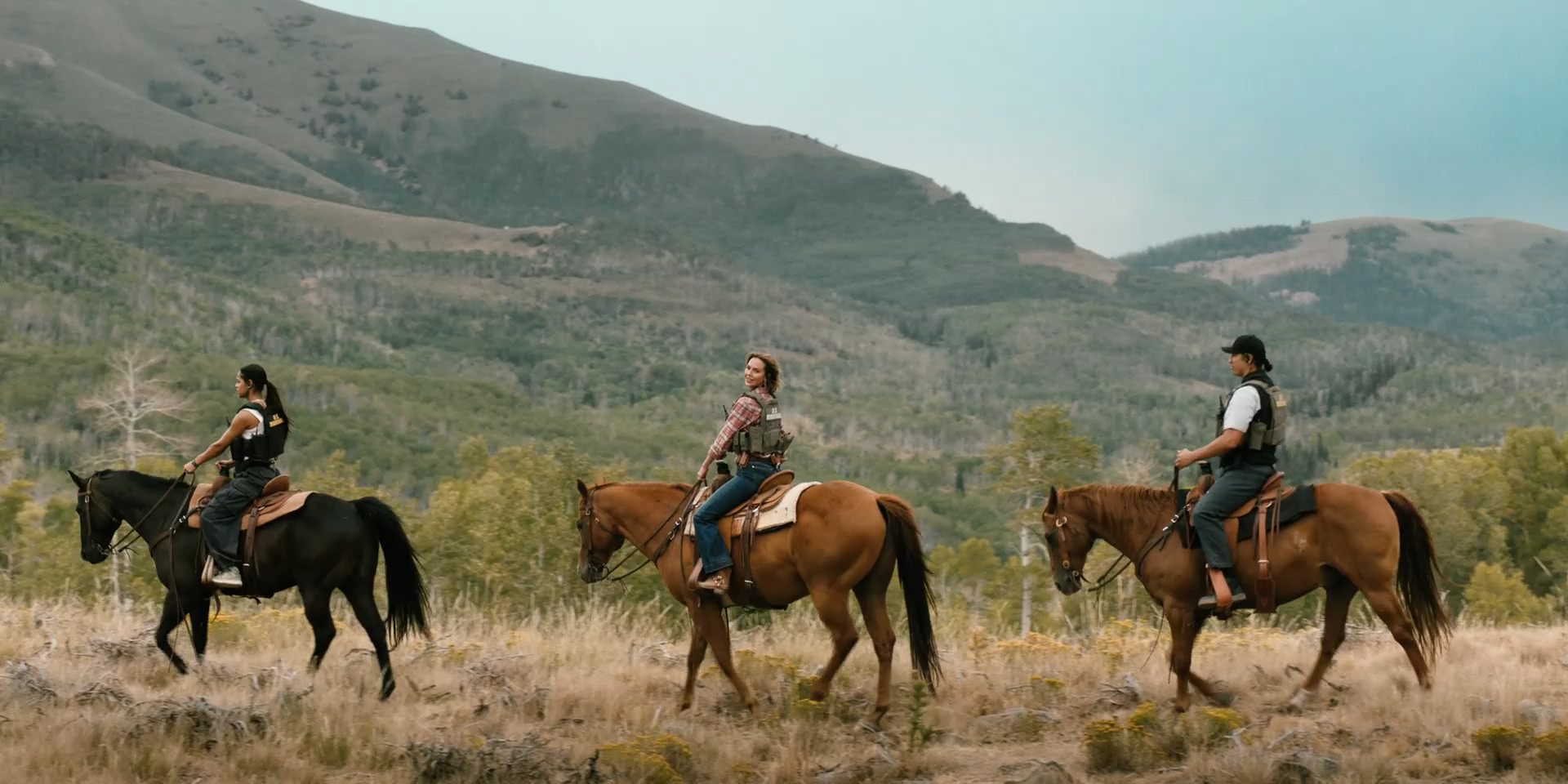 Marshals.S01E01.1080p.Kerob-0003.jpg