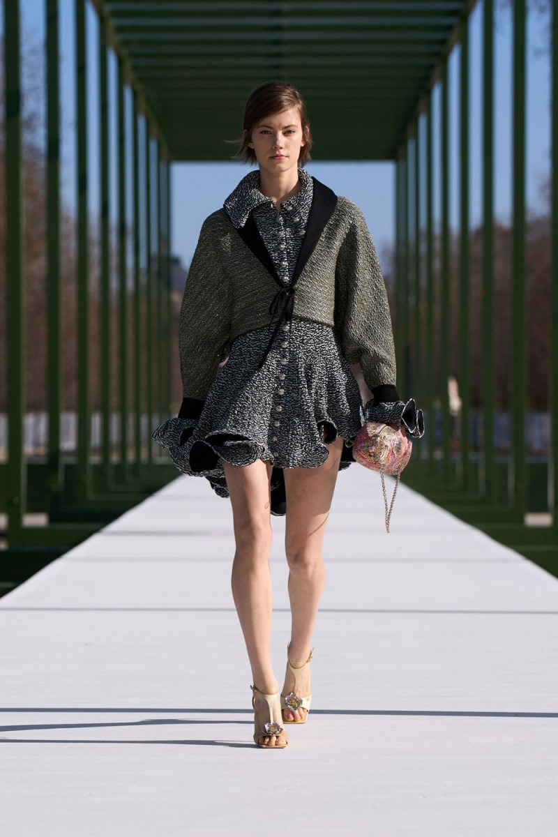 Dior-Fall-Winter-2026-2027-Women-Runway-Magazine-44.jpg