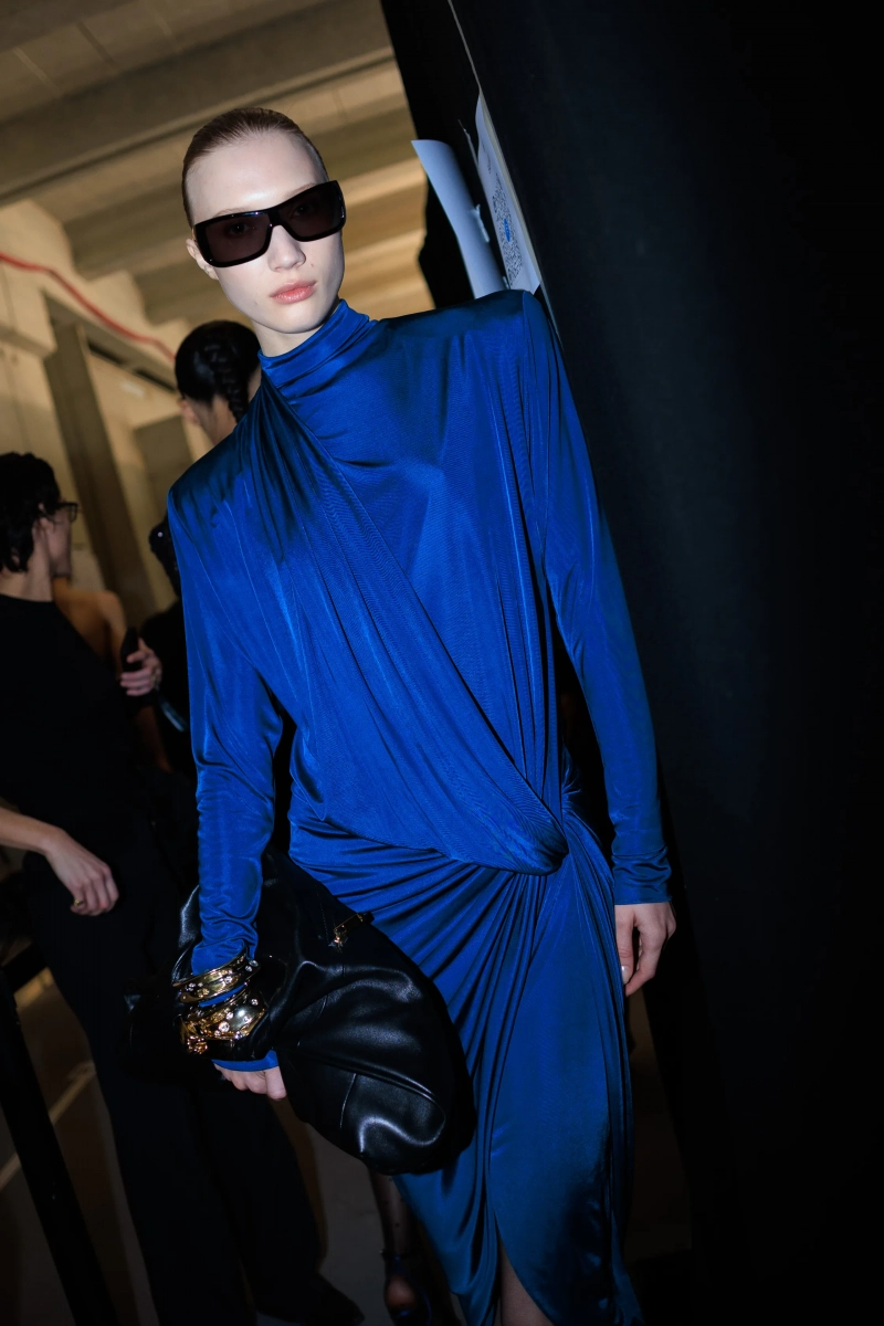 Balmain_PFW_ fw26_backstageacielle_22.webp