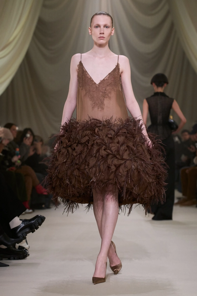 00029-ashi-studio-spring-2026-couture-credit-gorunway.webp