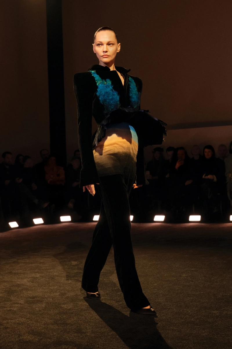 00022-schiaparelli-spring-2026-couture-credit-brand.webp
