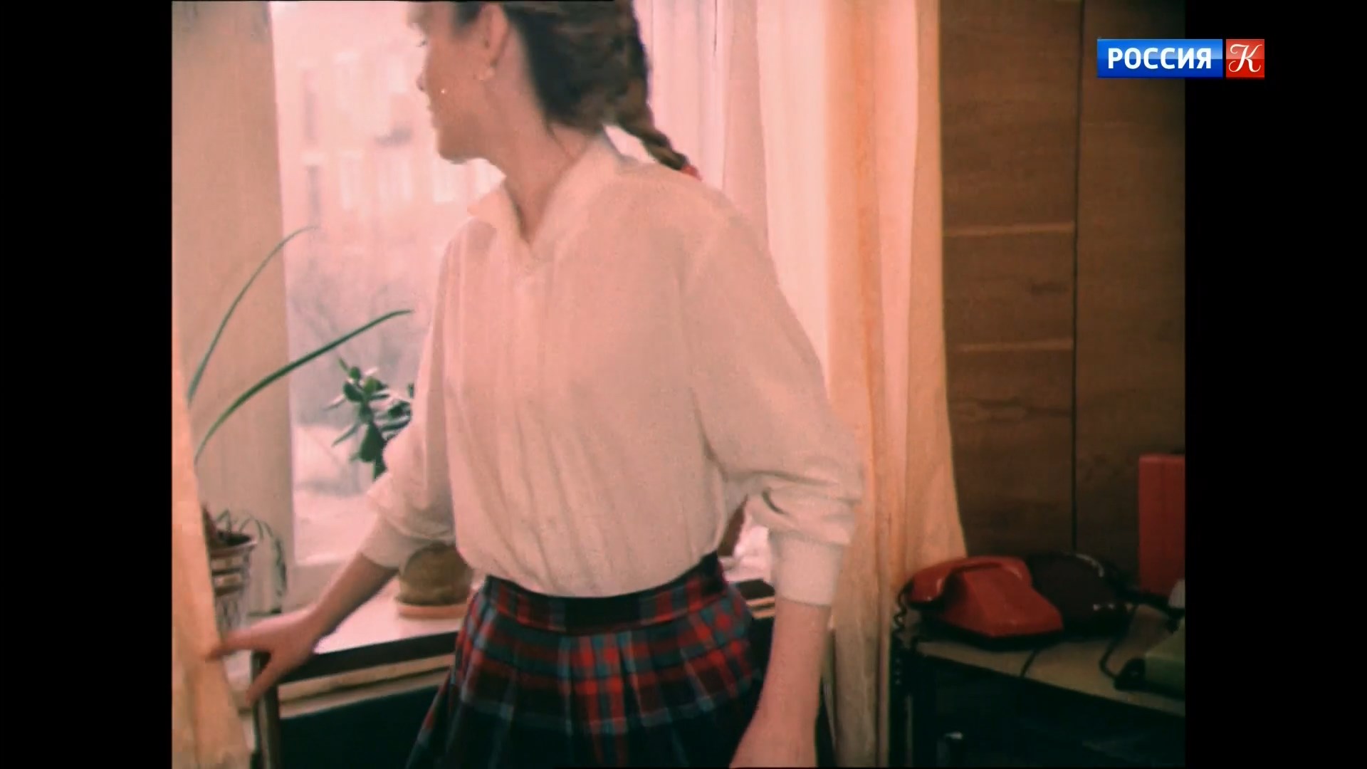 Надежда Смирнова. Клад (1988).1.jpg