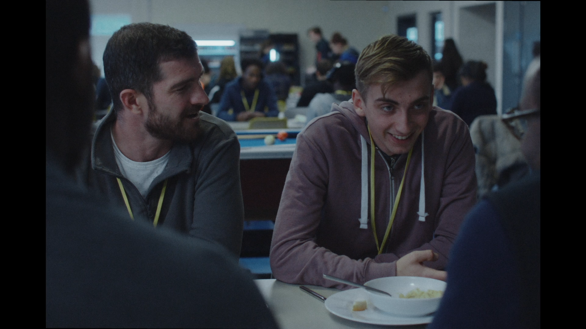 On Falling 2024 1080p AMZN WEB-DL H264-AURORA.mkv_snapshot_00.26.54.png