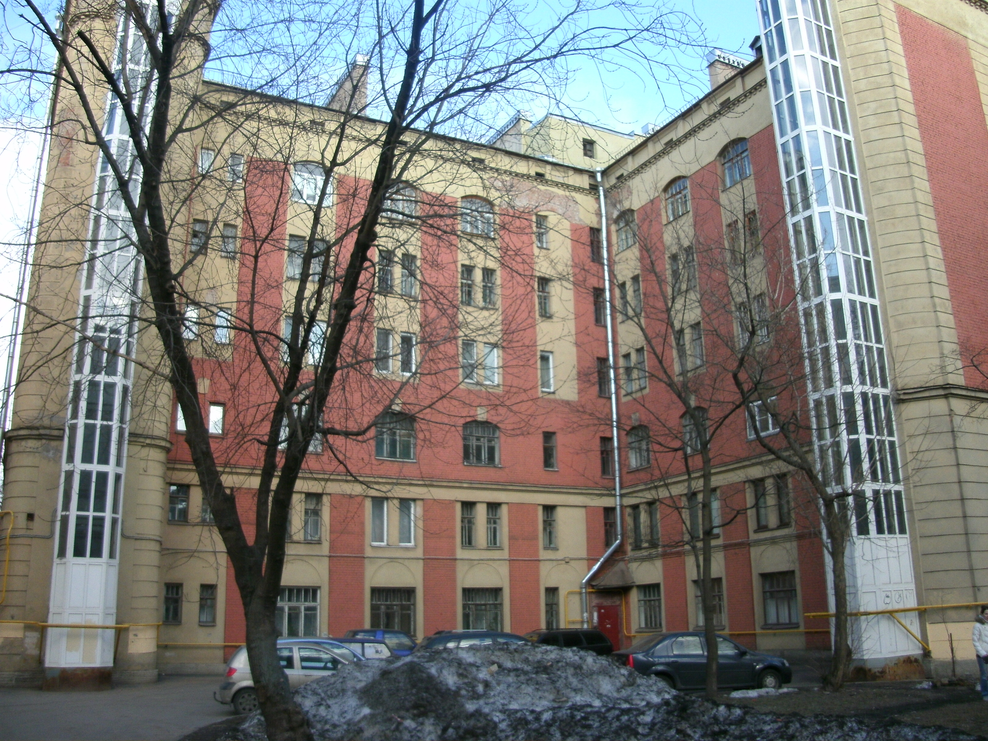Диагональная ул., 10
