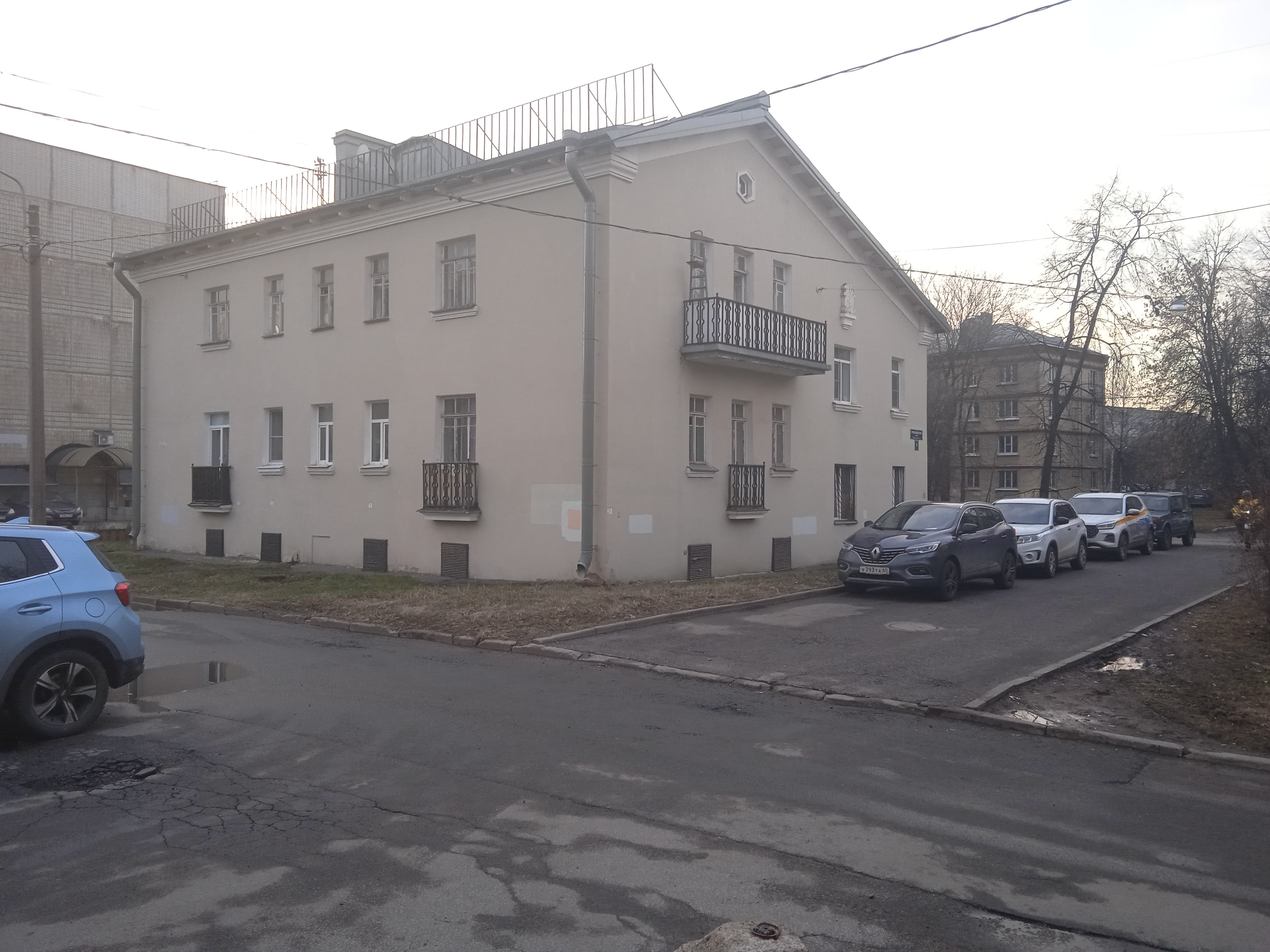 Стрельбищенская 11.JPG