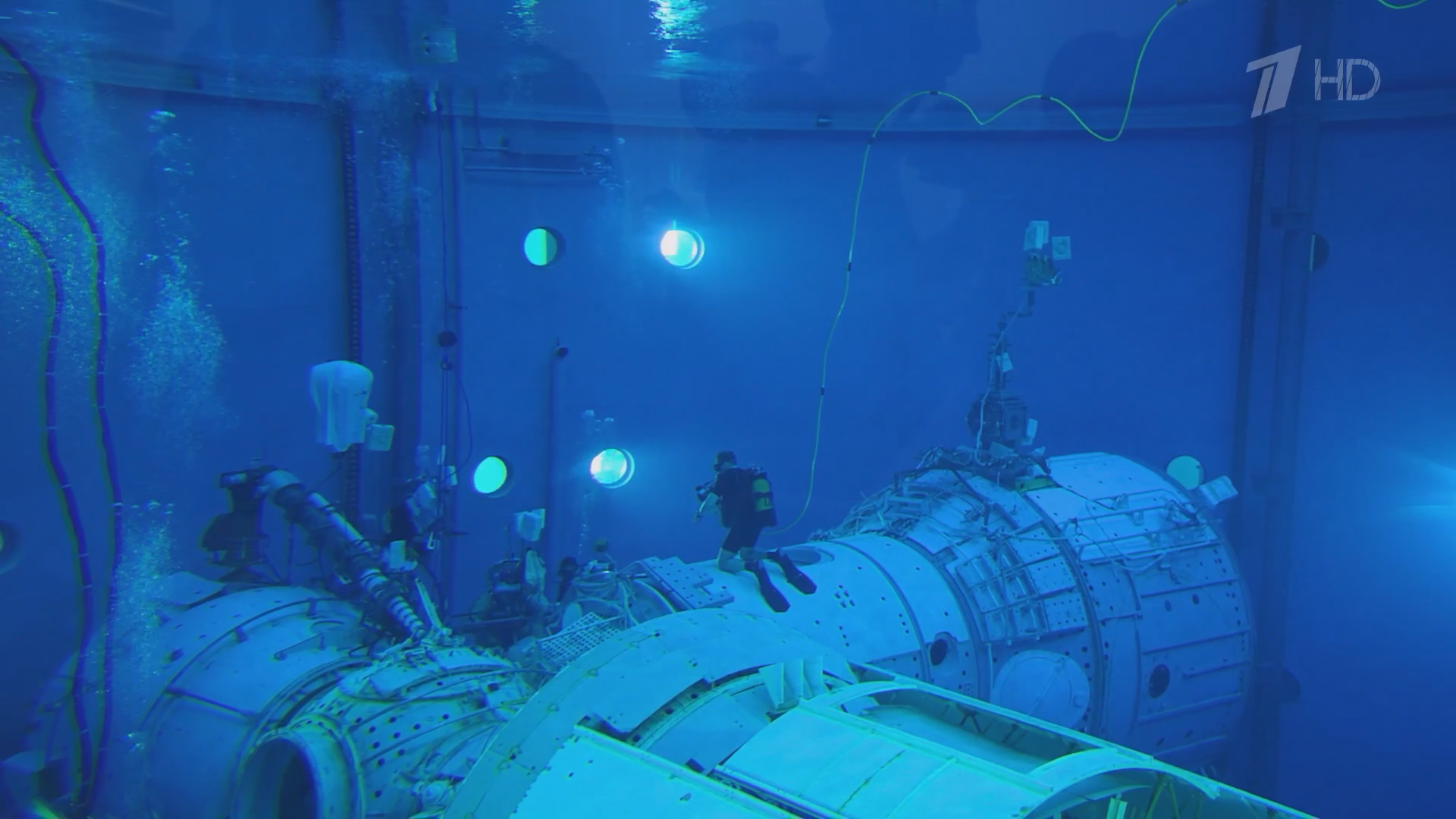 Рокот космодрома 2 серия.mp4_snapshot_14.16_[2026.04.10_04.33.39].png