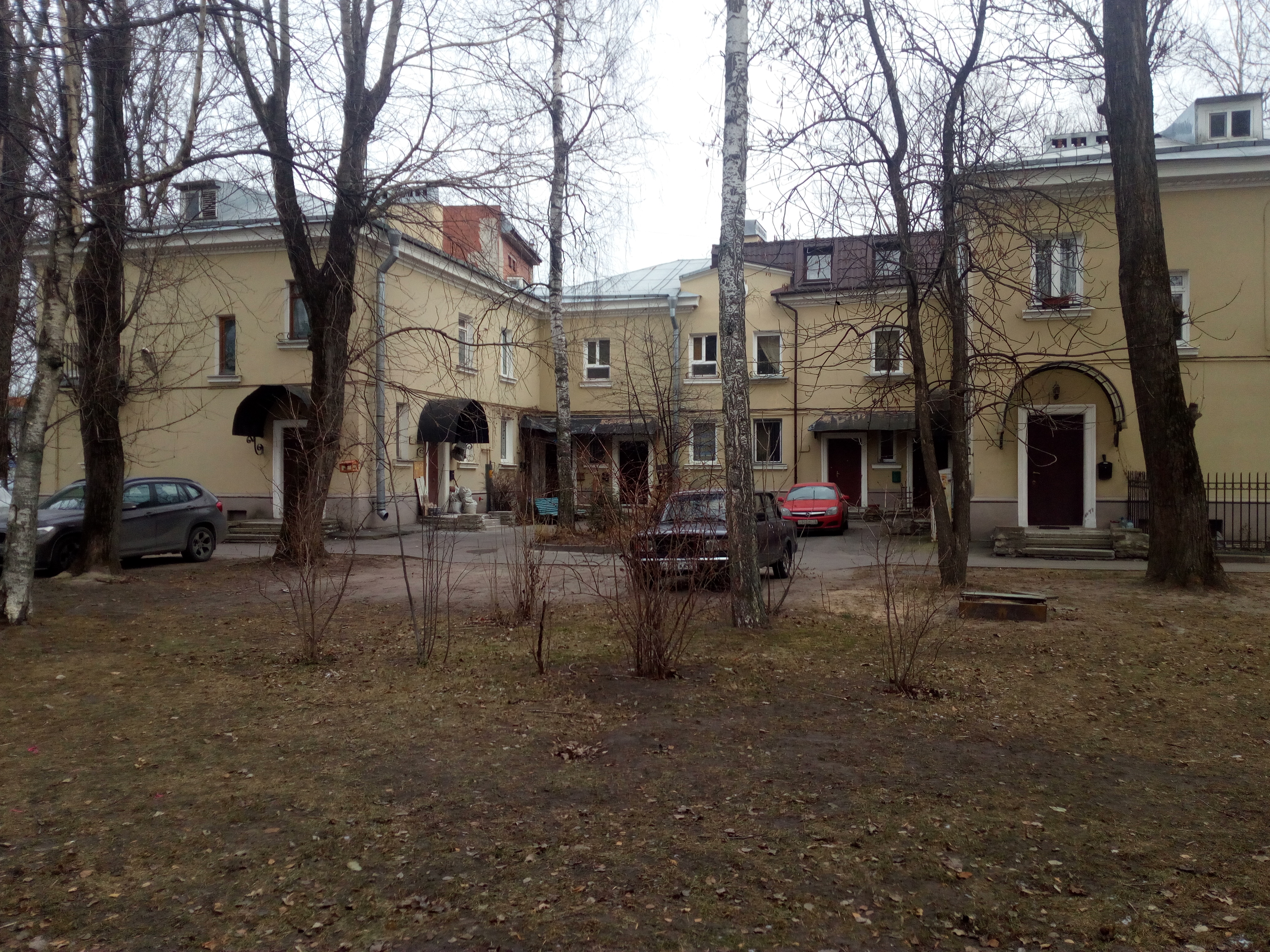 Школьная ул., 44 Школьная ул., 44