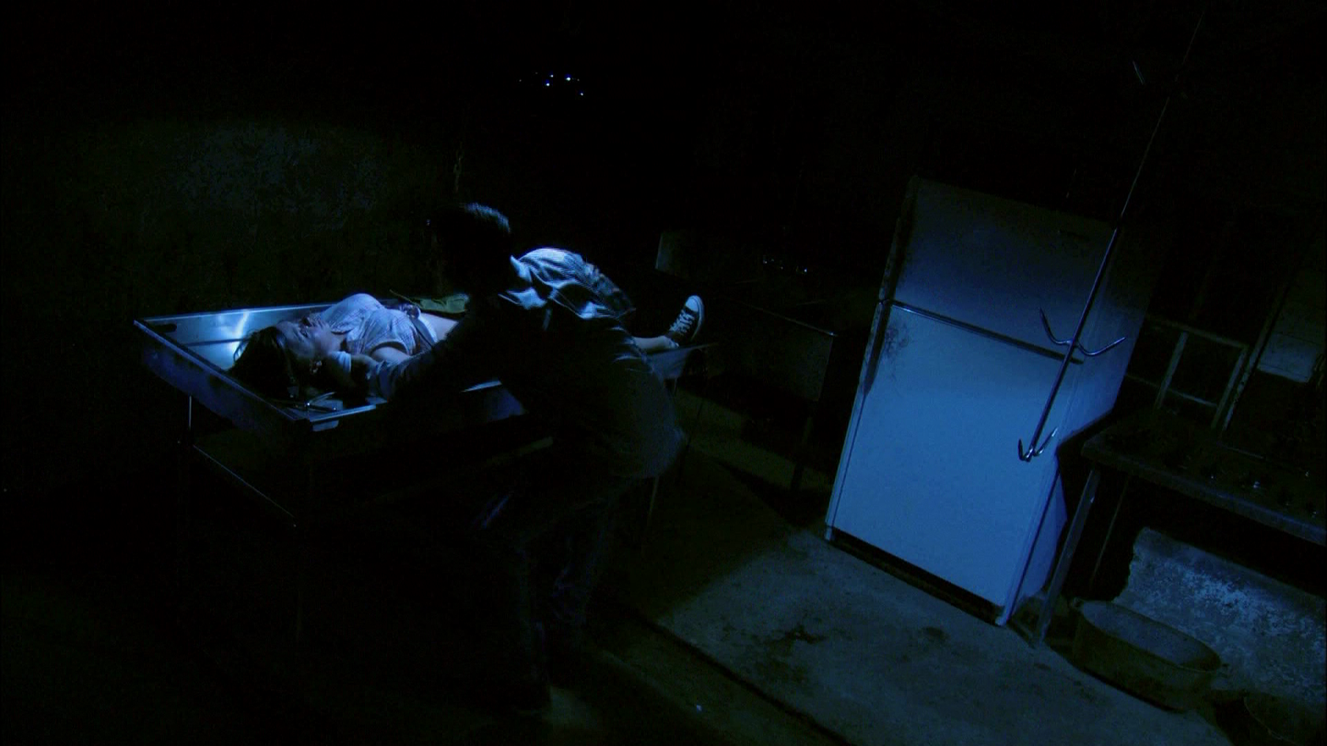Junkyard.Dog.2010.Euro.Video.BDRemux.1080i.mkv_20260418_084538.261.png