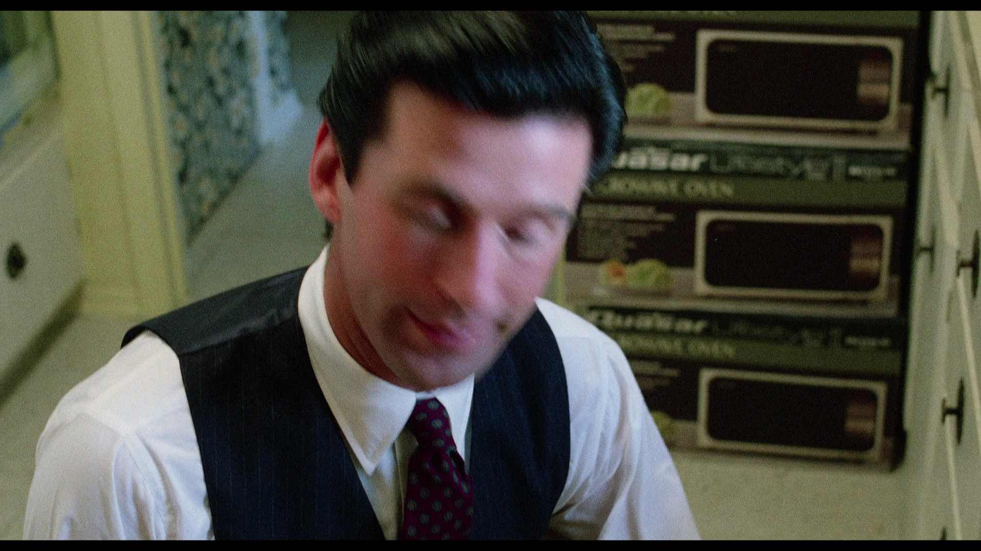 Married.to.the.Mob.1988.Cinematographe.BDRemux.1080p.mkv_20260418_080117.790.png