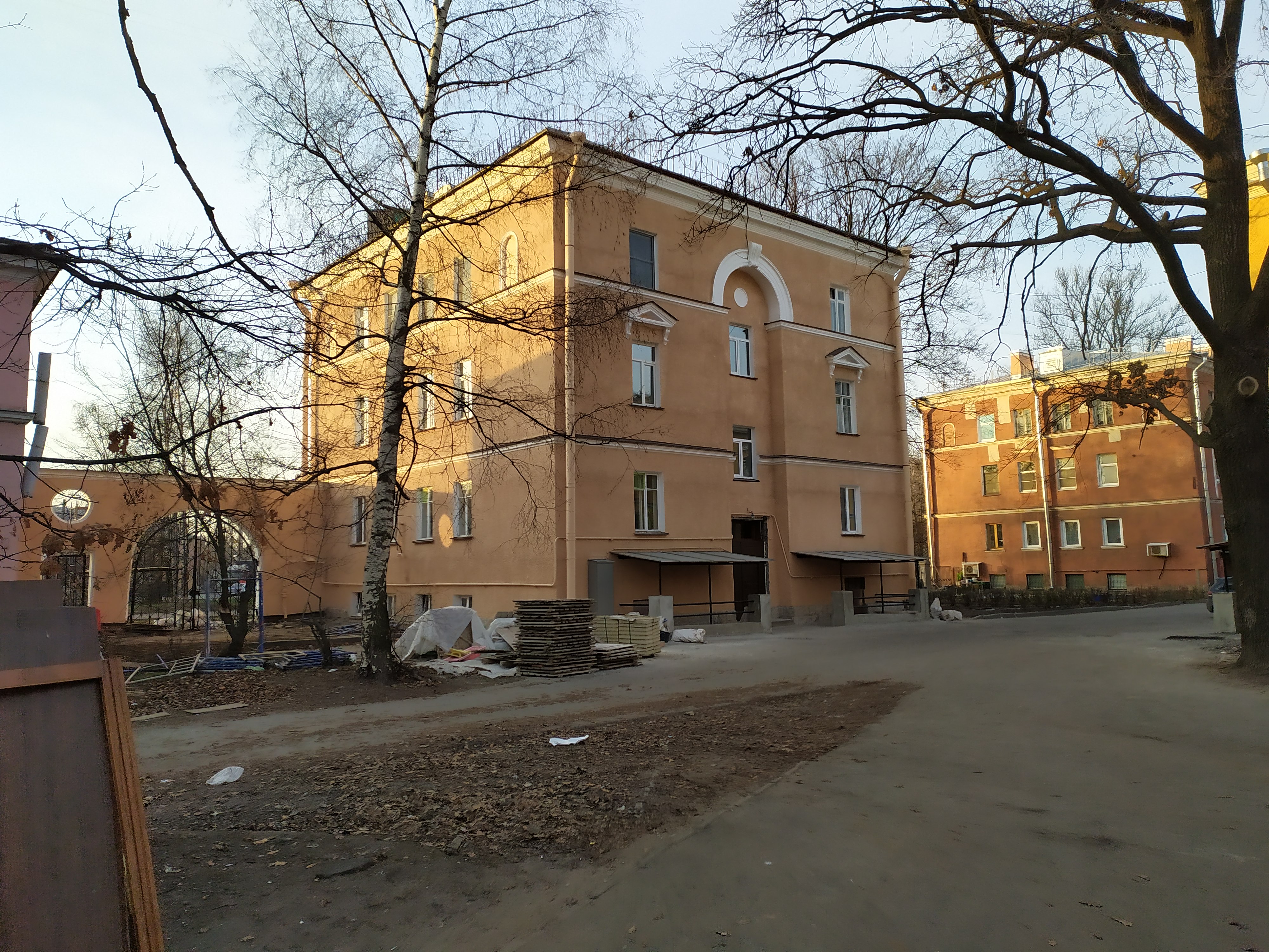 Севастопольская 28.jpg